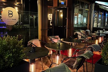 Plagiat Bar