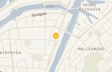 Kart med med nål på restauranten